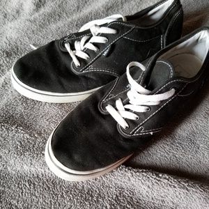 Black Van's with white laces